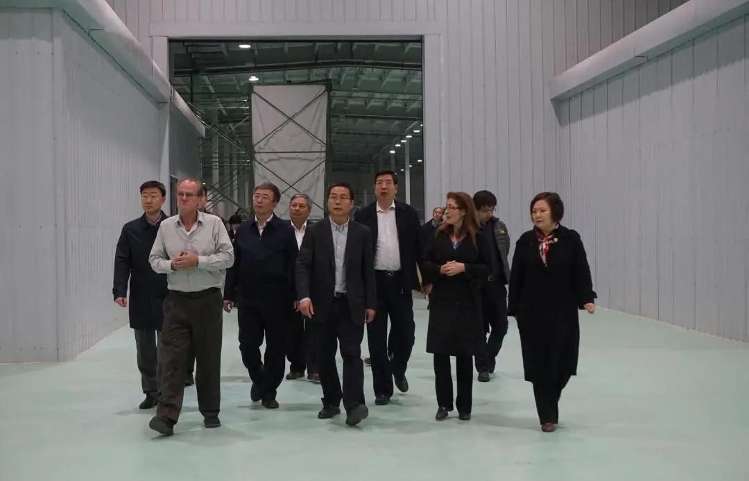 Experts from Ministry of Housing and Urban-Rural Development of the People’s Republic of China (MOHURD) conducting research activities at Grünbau